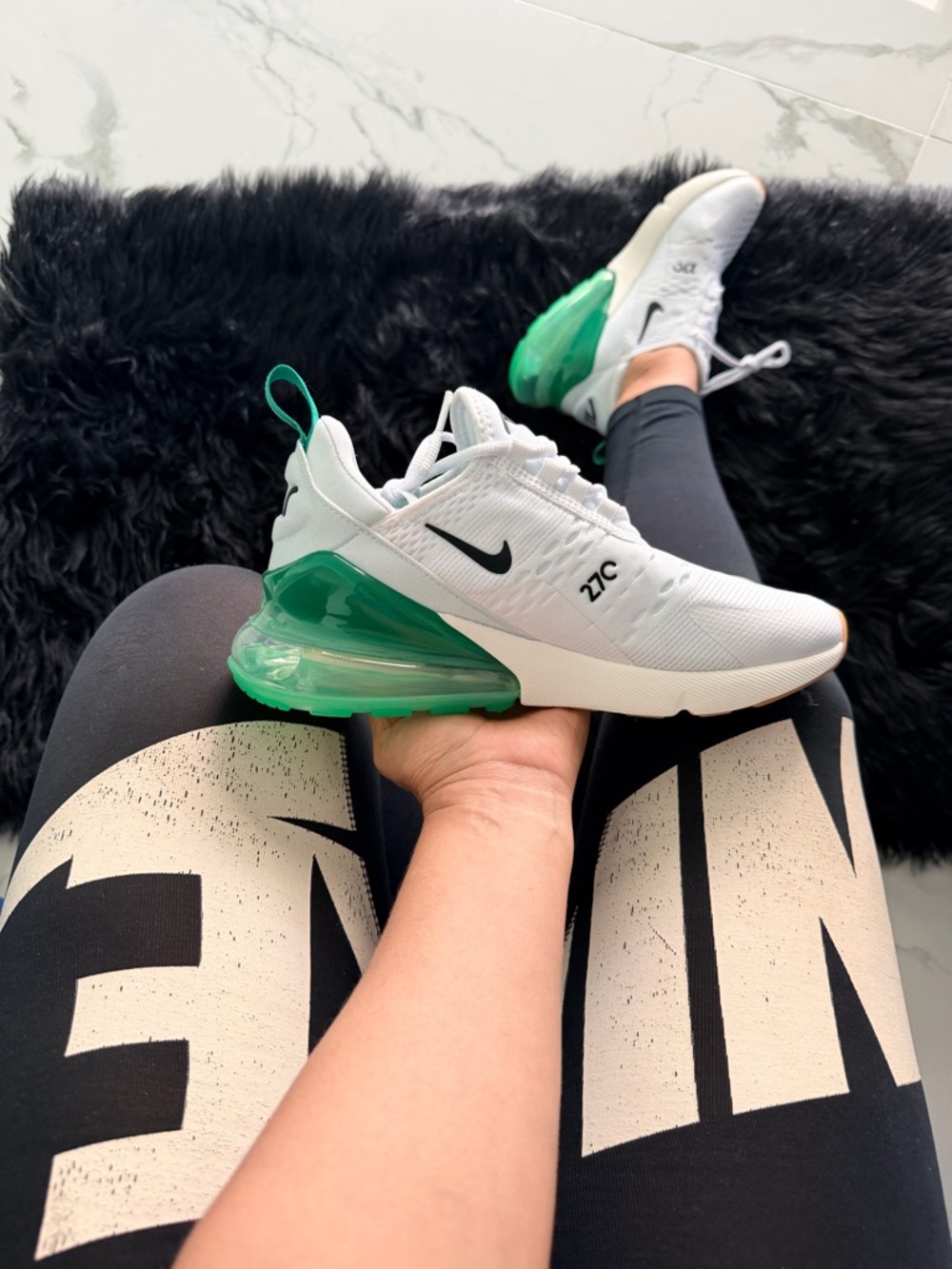 Nike Air Max 270 - Picture 3 of 15